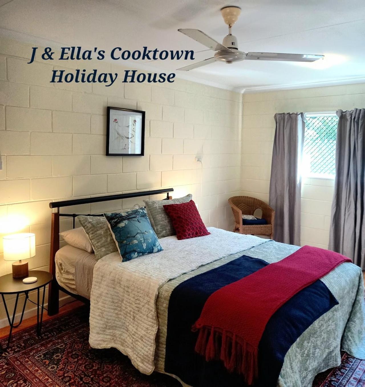 J & Ella'S Holiday House - 1 Bedroom, 1 Bathroom Home クックタウン エクステリア 写真